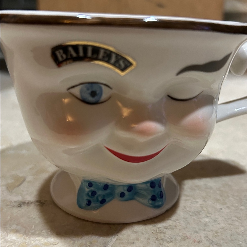 vintage BAILEYS IRISH CREAM ceramic mug 1996 Limited Edition winking face cup - Picture 4 of 9